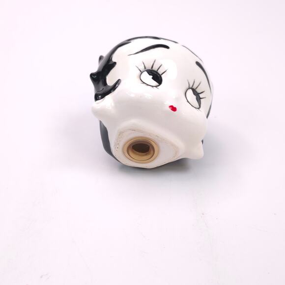 Betty Boop 1995 Ceramic Salt and Pepper Shaker with Removable Head - Picture 10 of 13